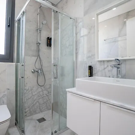 View 101 2 Bed شقة